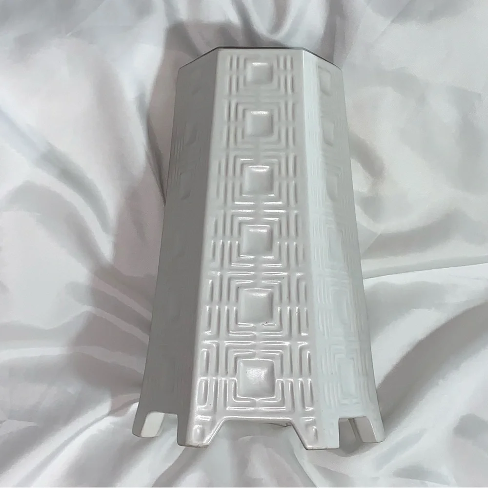 JONATHAN ADLER large/tall footed HEXAGON VASE white MCM glazed ceramic